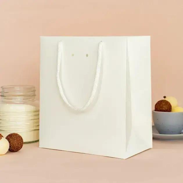 Como montar kits doces em caixas para presente que encantam