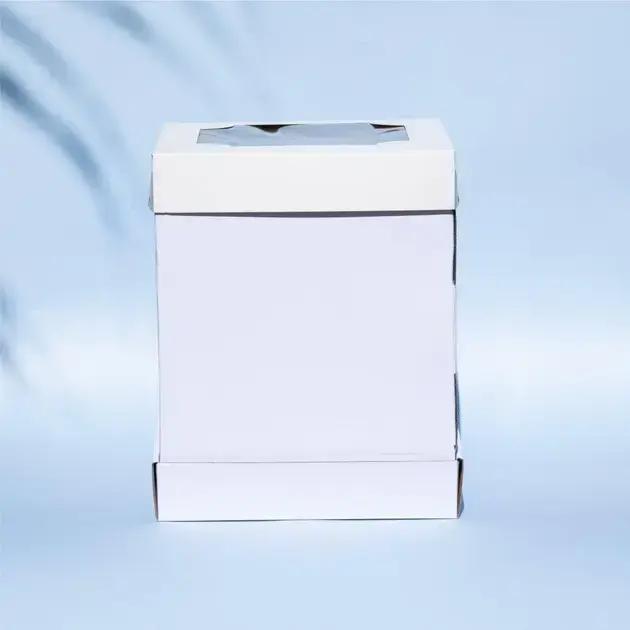 Como destacar bolos decorados no delivery e vitrines usando apresentação estratégica