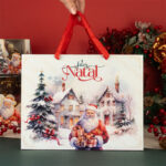 Sacola de papel para Presente ”G” 30x24x20cm, Vila Noel – 10un - Imagem 3