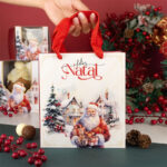 Sacola de papel para Presente, "P" 18x10x20cm, Vila Noel - 10un - Imagem 3