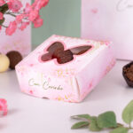 Caixa Para 4 Doces ou 1 Brownie, Com Visor e berço, COM CARINHO - 10un
