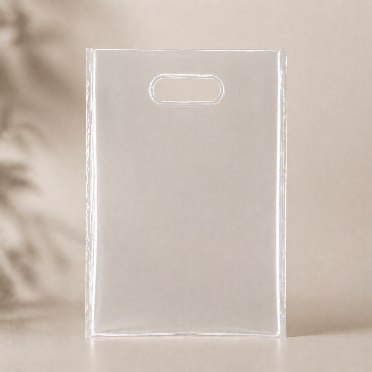 b0f96ff5a9b6f4b923a31f0779bff779.png Sacola Plástica Boca de Palhaço 20x30 Cristal, Basics - 25un - Imagem 1